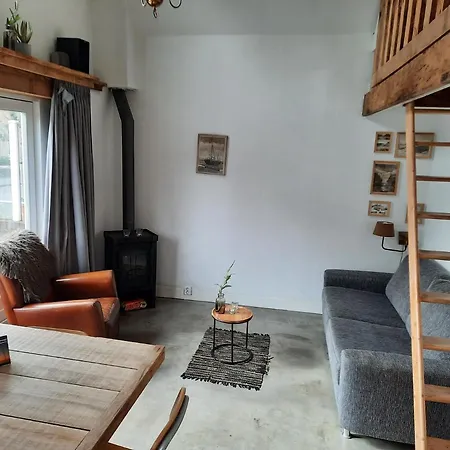 Have A Stay! - Free Parking